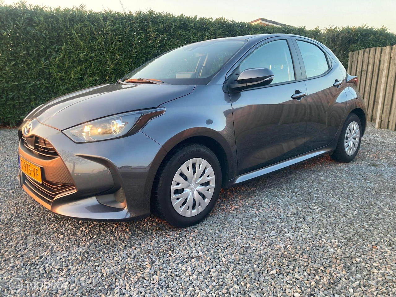 Toyota Yaris - 1.5 VVT-i Active camera apple carplay - AutoWereld.nl