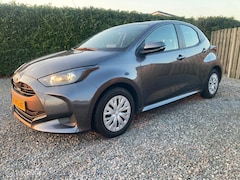 Toyota Yaris - 1.5 VVT-i Active camera apple carplay
