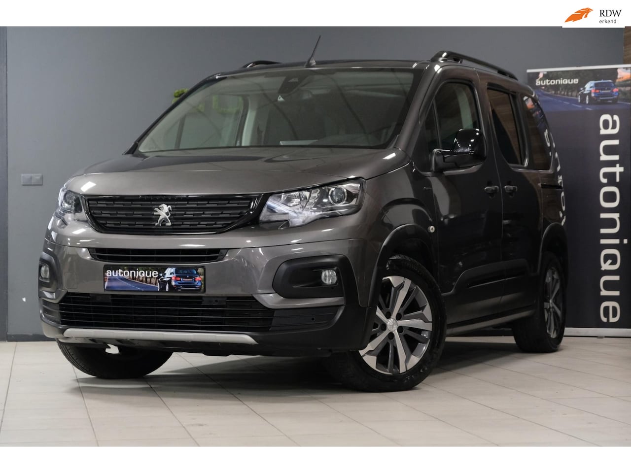 Peugeot Rifter - 1.2 Puretech GT-Line |PANORAMADAK| 46dkm Automaat/Navi/Camera/Apple Carplay - AutoWereld.nl