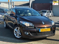 Renault Mégane Estate - 1.2 TCe Expression | Nieuwe D-Ketting | Navigatie | Trekhaak | 17” LMV |