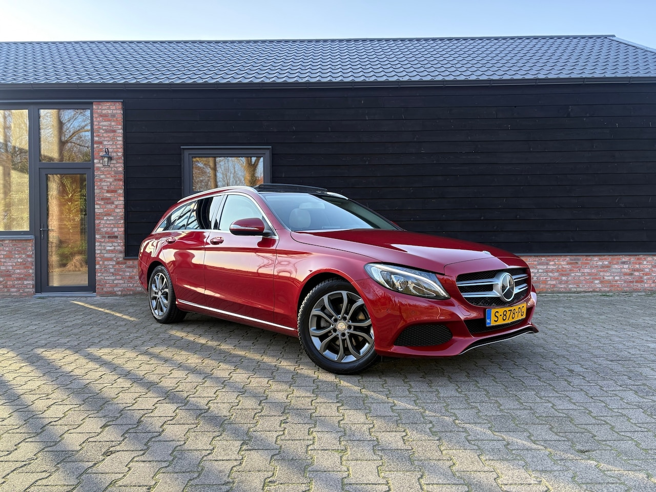 Mercedes-Benz C-klasse Estate - 180 - Pano - leder - cruise - stoelverwarming - AutoWereld.nl