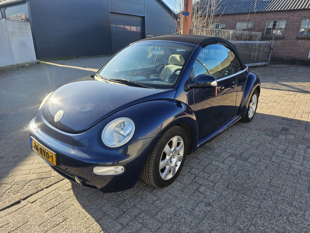 Volkswagen New Beetle Cabriolet - 1.6 Highline 1.6 Highline - AutoWereld.nl