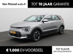 Kia Niro EV - Light Edition 64.8 kWh | Navigatie | 17" LMV | Camera | Parkeer Sensoren | Cruise Control