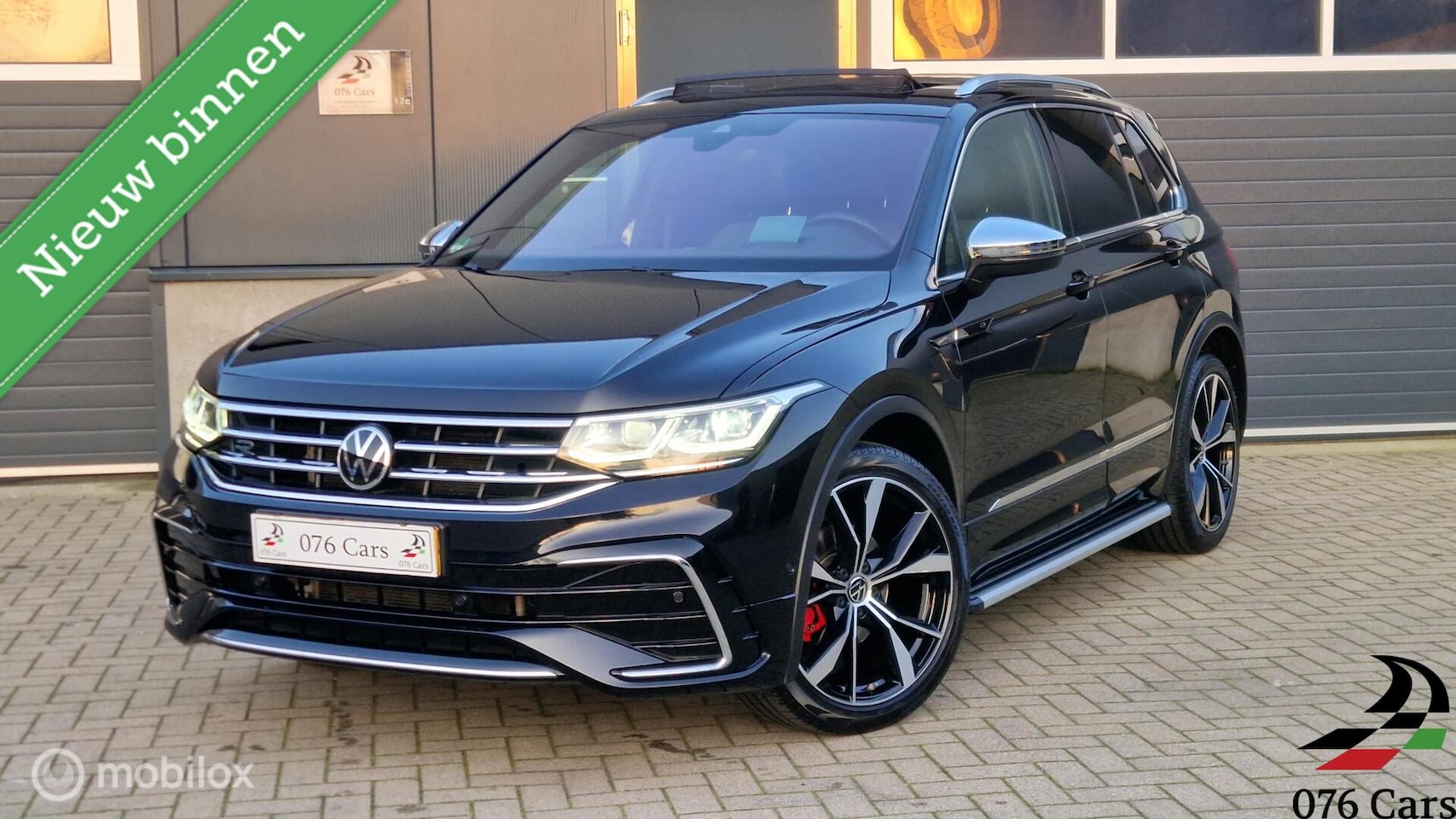 Volkswagen Tiguan - 1.5 TSI R-Line PANO HUD LANE ACC VOL OPTIES UNIEK - AutoWereld.nl