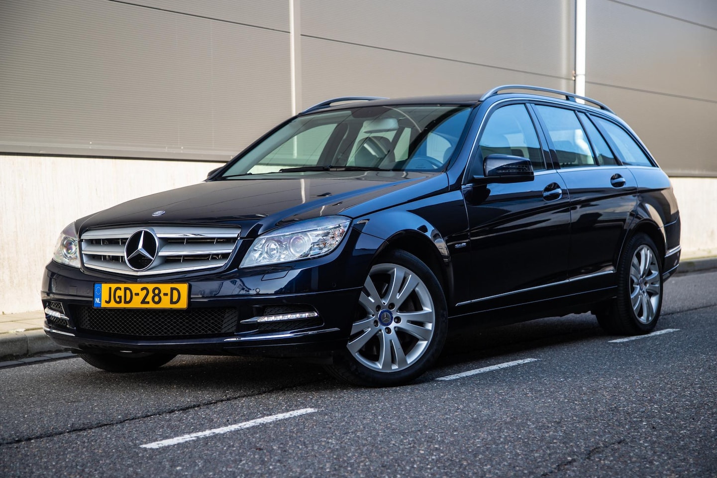 Mercedes-Benz C-klasse Estate - 350 CDI BlueEFFICIENCY Avantgarde 4-Matic | 130.000KM | Trekhaak | Bi-Xenon | Elek. Spiege - AutoWereld.nl