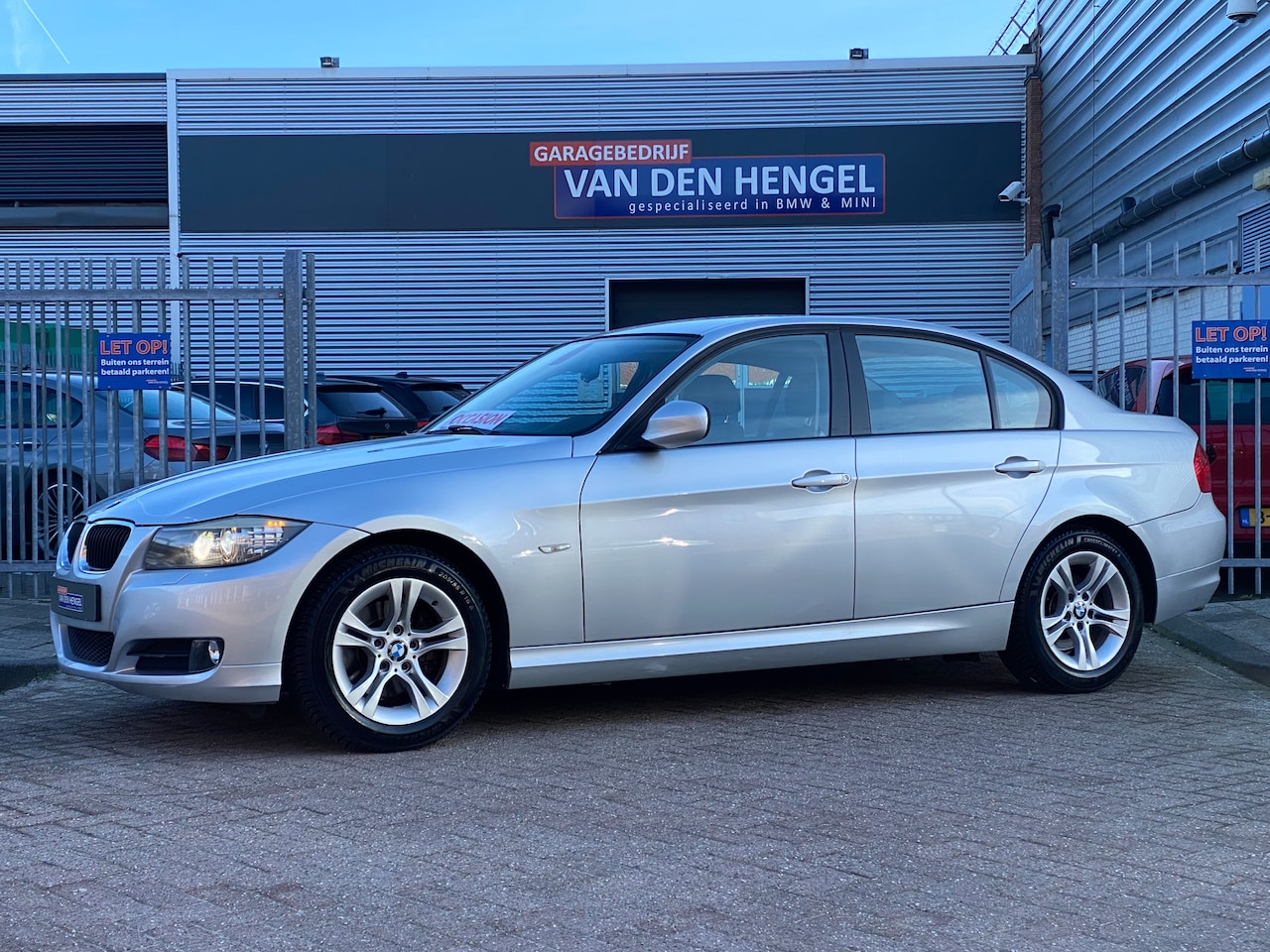 BMW 3-serie - 320i Luxury Line - AutoWereld.nl