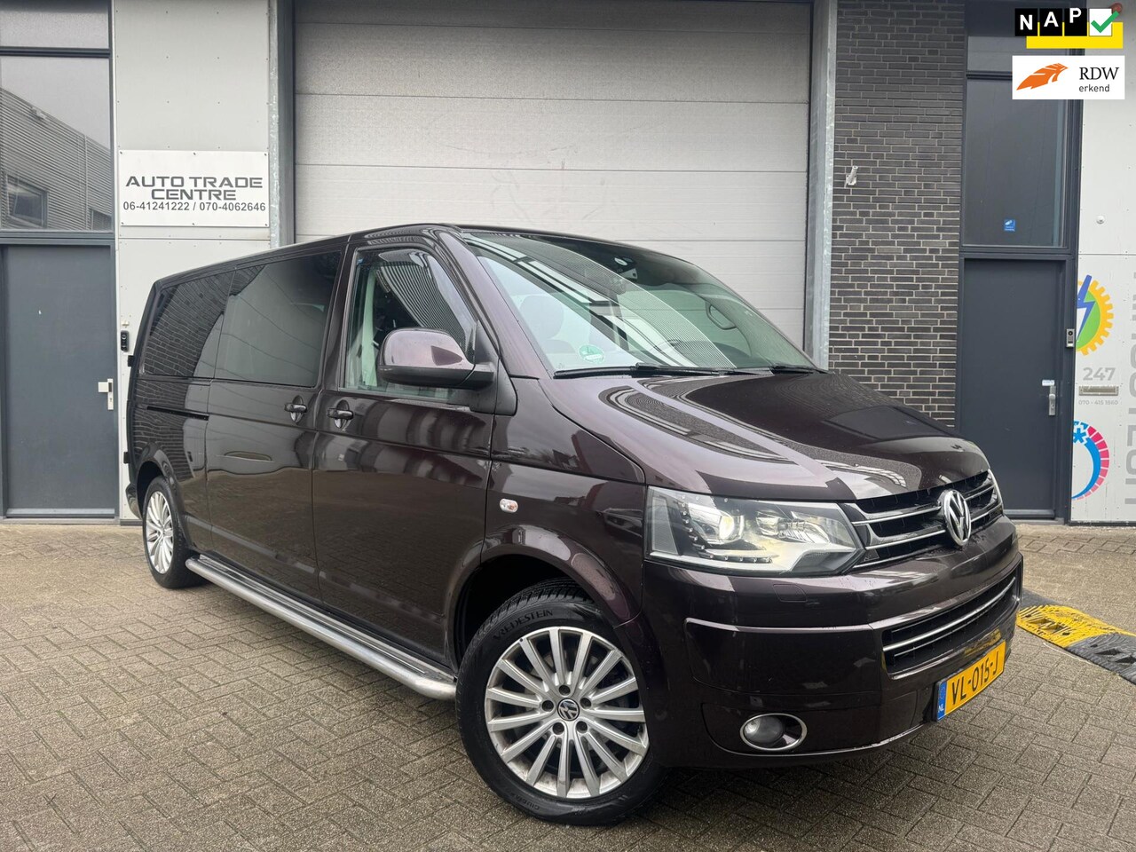 Volkswagen Transporter - 2.0 TDI BM L2H1 DC Comfortline [Elek.Schuifdeuren|Xenon|Achteruitrijcamera|Trekhaak|Cruise - AutoWereld.nl