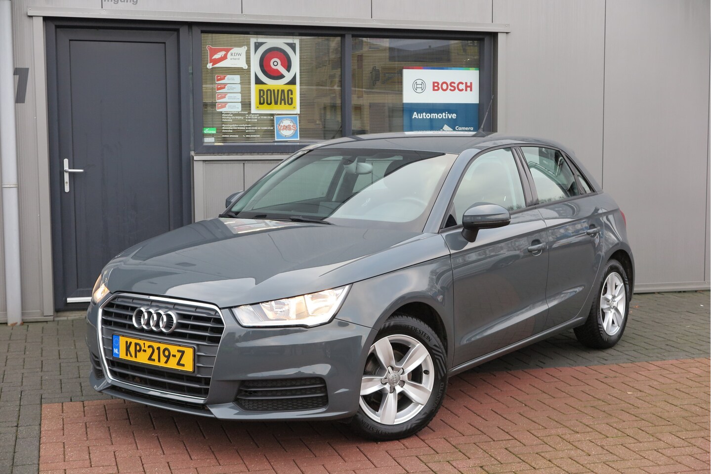 Audi A1 Sportback - 1.0 TFSI 95pk S-tronic Pro Line Navigatie , Cruisecontrol , LMV , Bleutooth telefoon integ - AutoWereld.nl