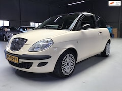 Lancia Y(psilon) - Ypsilon 1.2 Argento I Airco I Elec Ramen I Centr. deurvergr I 16 inch LMV I Apk 08-2026 I