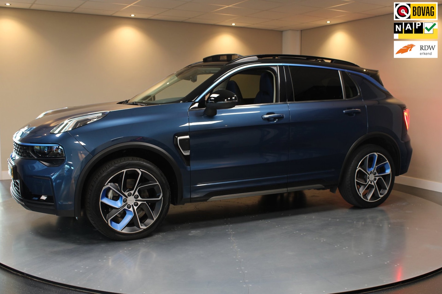 Lynk & Co 01 - 1.5 *78Km Range!* Pano|Carplay|Camera|Stoelverw. - AutoWereld.nl