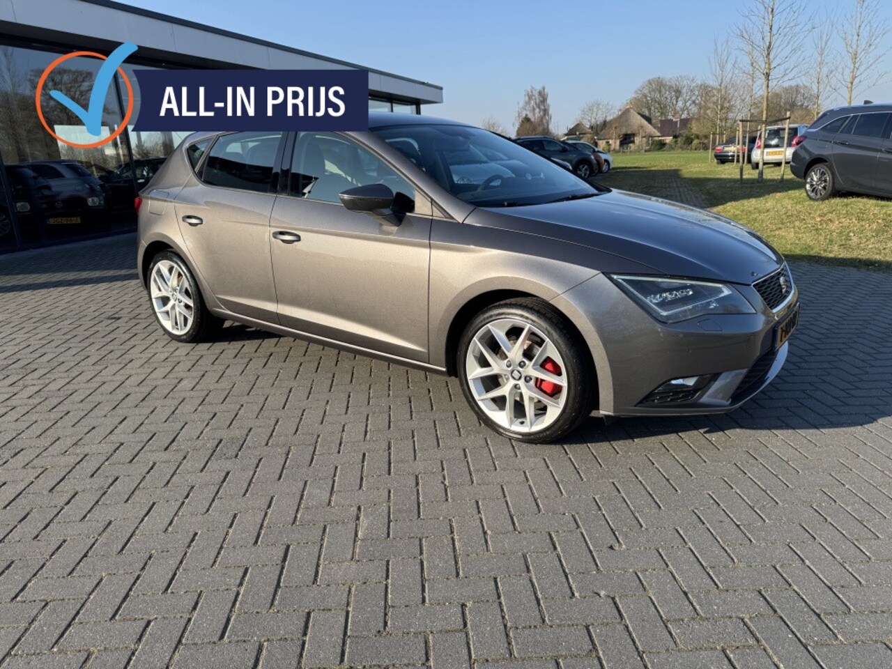 SEAT LEON