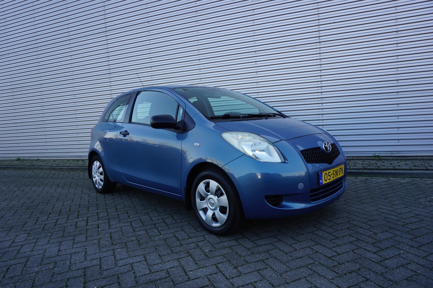 Toyota Yaris - 1.0 VVTi Terra Elektr. ramen / Trekhaak / NAP - AutoWereld.nl