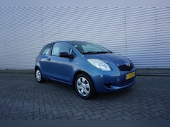 Toyota Yaris - 1.0 VVTi Terra Elektr. ramen / Trekhaak / NAP