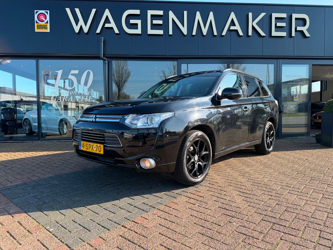 Mitsubishi Outlander - 2.0 PHEV instyle Clima|Cruise|Leder|NAV - AutoWereld.nl