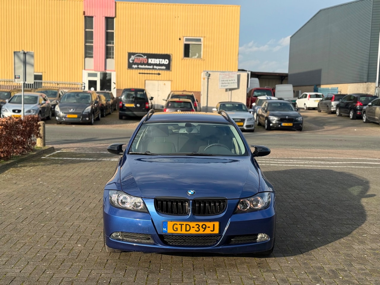 BMW 3-serie Touring - 318i TOURING CLIMA/STOEL VERWARMING/LM-VELGEN! NETTE STAAT! - AutoWereld.nl