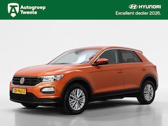 Volkswagen T-Roc - 1.0 TSI Style | PDC V+A | Climate control | Stoelverwarming |