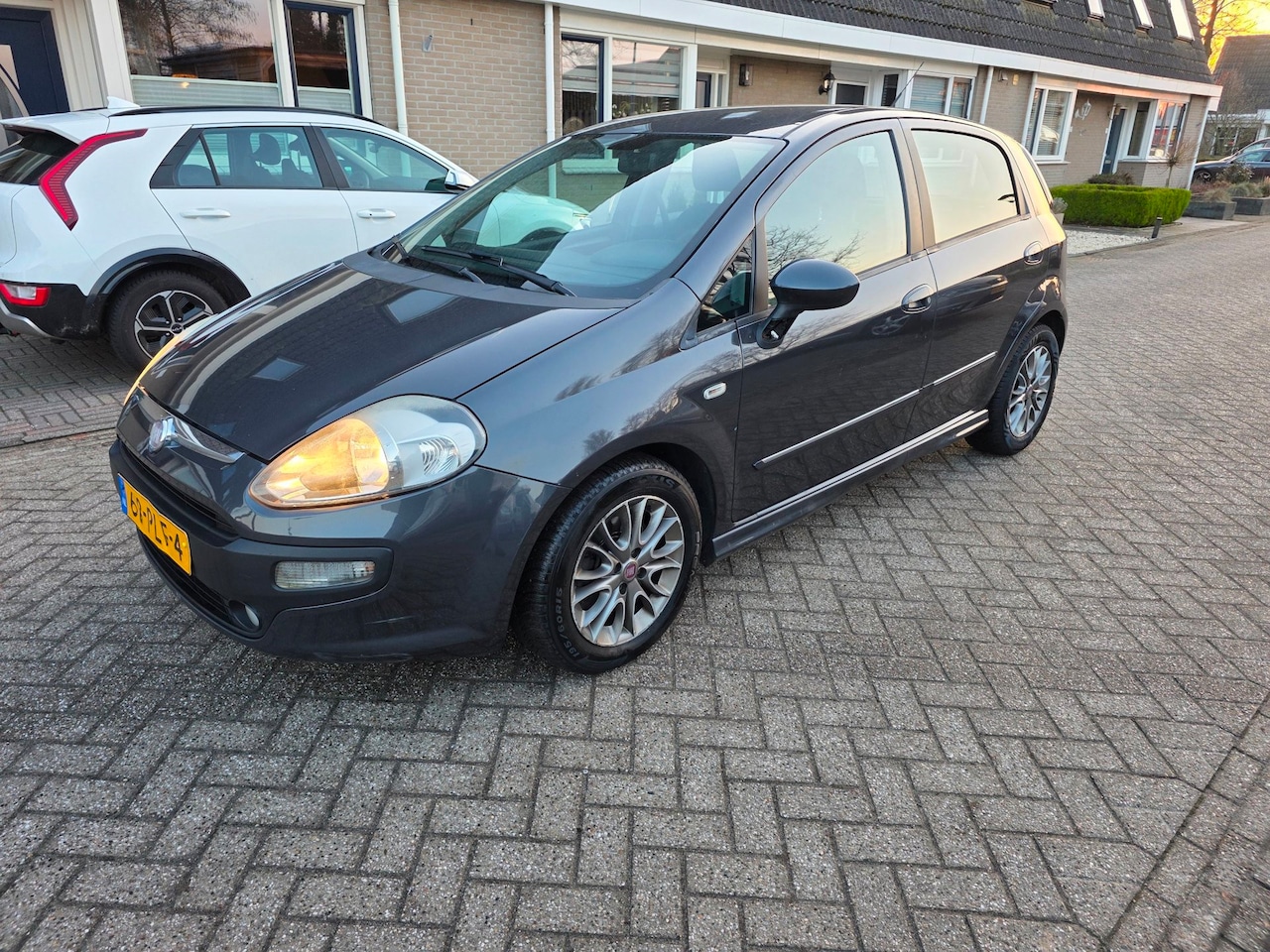 Fiat Punto Evo - 1.3 M-Jet Dynamic 1.3 M-Jet Dynamic - AutoWereld.nl