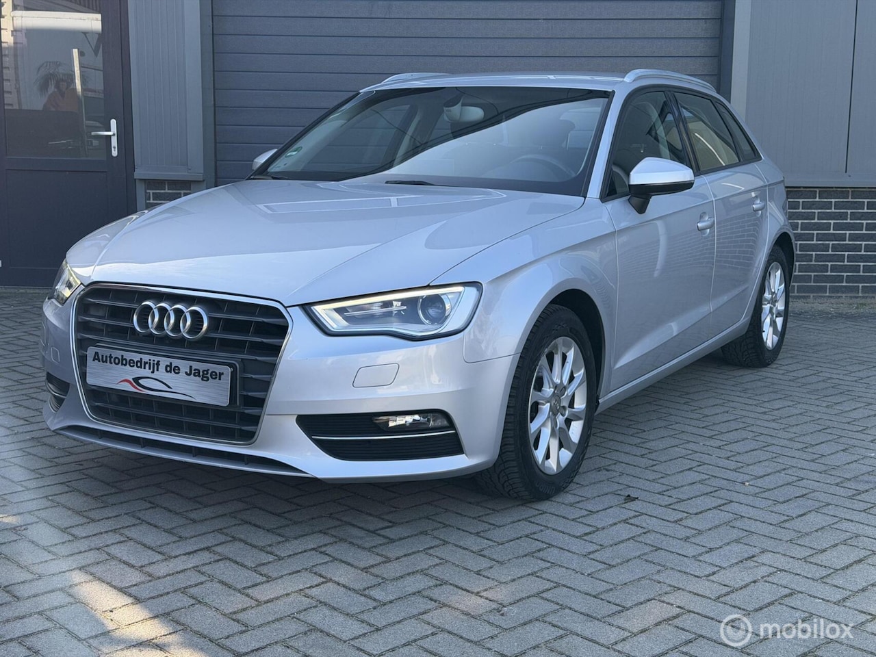 Audi A3 Sportback - 1.4 TFSI Ambition/ O. HISTORIE/ NAV./ APK - AutoWereld.nl