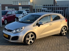 Kia Rio - 1.4 CVVT Comfort Pack 109PK 5 DEURS AIRCO l 17'LMV l MTF-STUUR l ELEK PAKKET DEALER OH l T