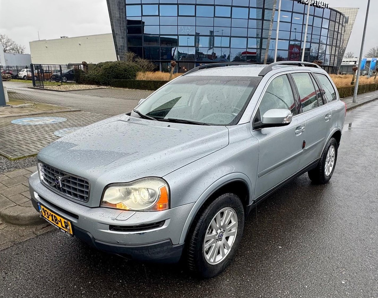 Volvo XC90 - 2.4 D5 Momentum 5p. 2.4 D5 Momentum 5p. - AutoWereld.nl