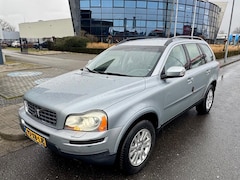 Volvo XC90 - 2.4 D5 Momentum 5p