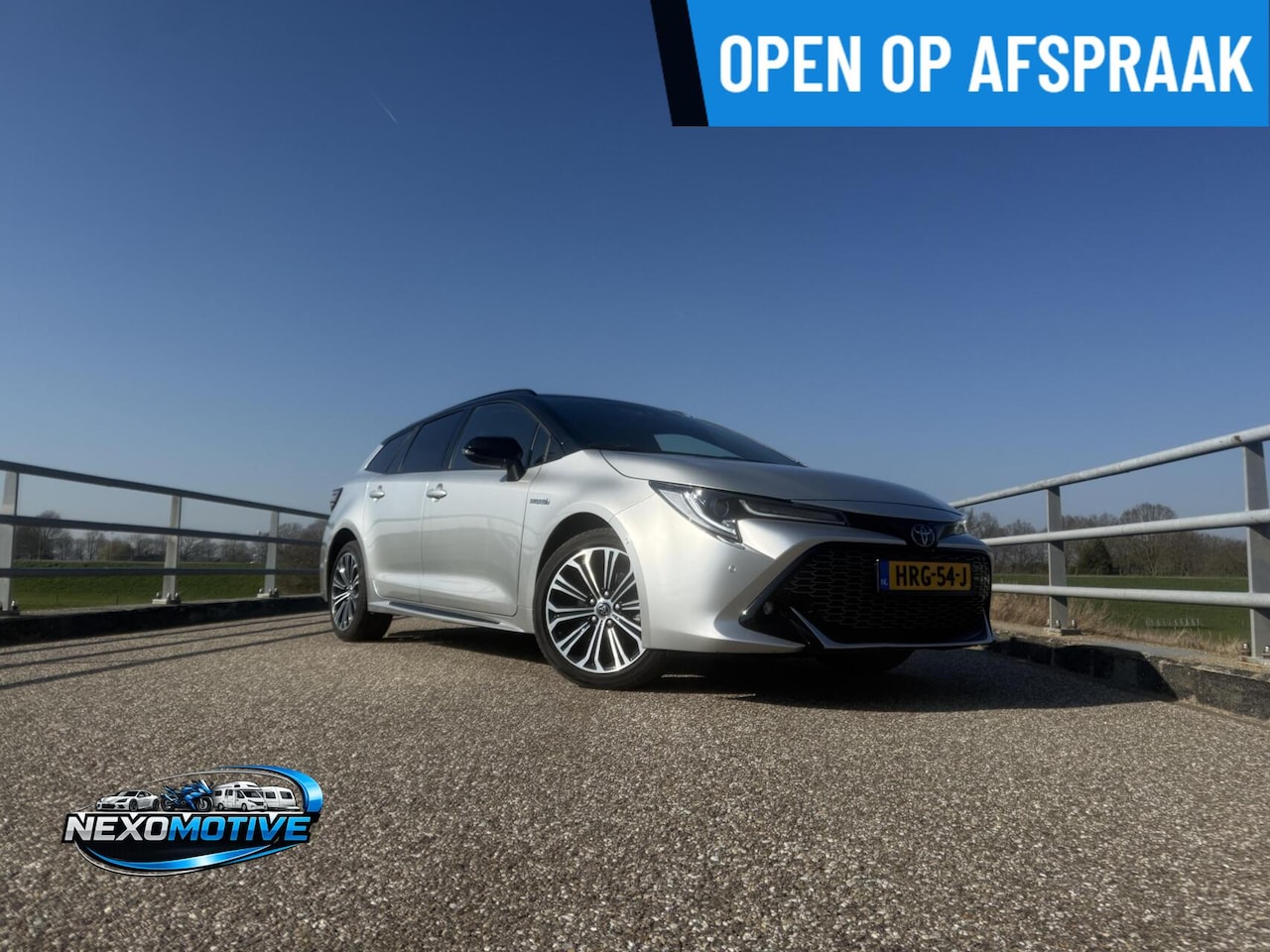 Toyota Corolla Touring Sports - 2.0 Hybrid GR Sport Acc Camera stoelverwarming - AutoWereld.nl