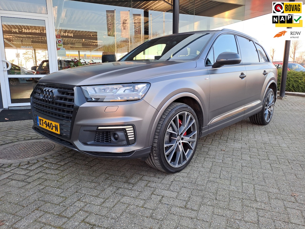 Audi Q7 - 3.0 TDI e-tron quattro Sport S-Line/PANO/LUCHTVERING/CARPLAY - AutoWereld.nl