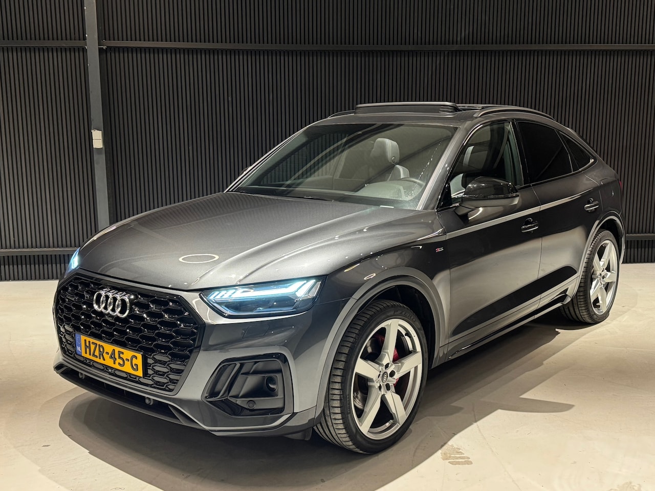 Audi Q5 Sportback - 55 TFSIe Competition S Line Luchtvering - AutoWereld.nl