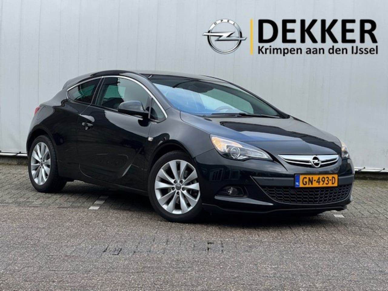 Opel Astra GTC - 1.4 Turbo 140PK Sport met Leer, AGR, Winterpakket, 1e Eigenaar! - AutoWereld.nl
