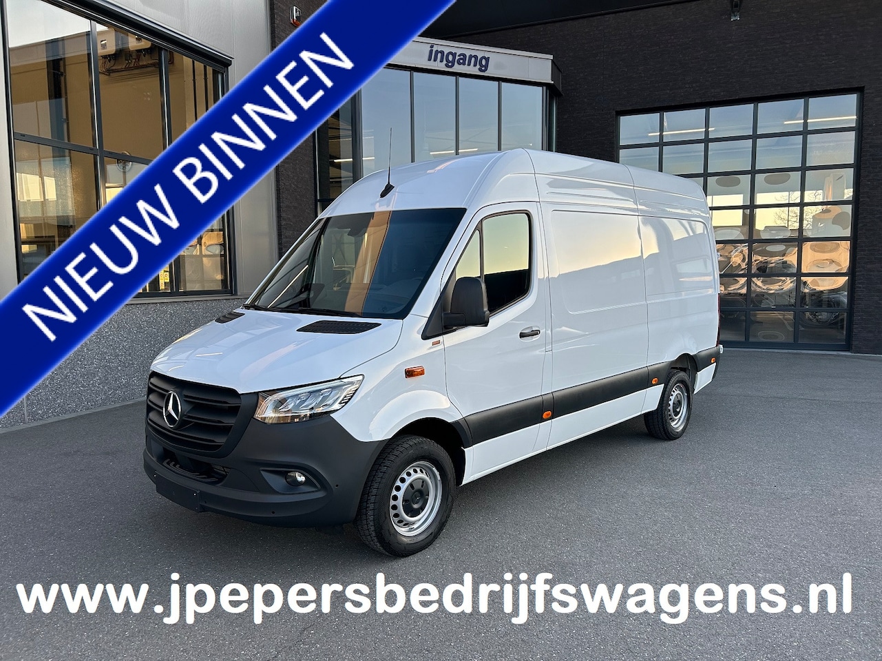 Mercedes-Benz Sprinter - 317 CDI L2 H2 Pro LED / MBUX / Navigatie / Camera / Parkeersensoren / Cruise control / 270 - AutoWereld.nl