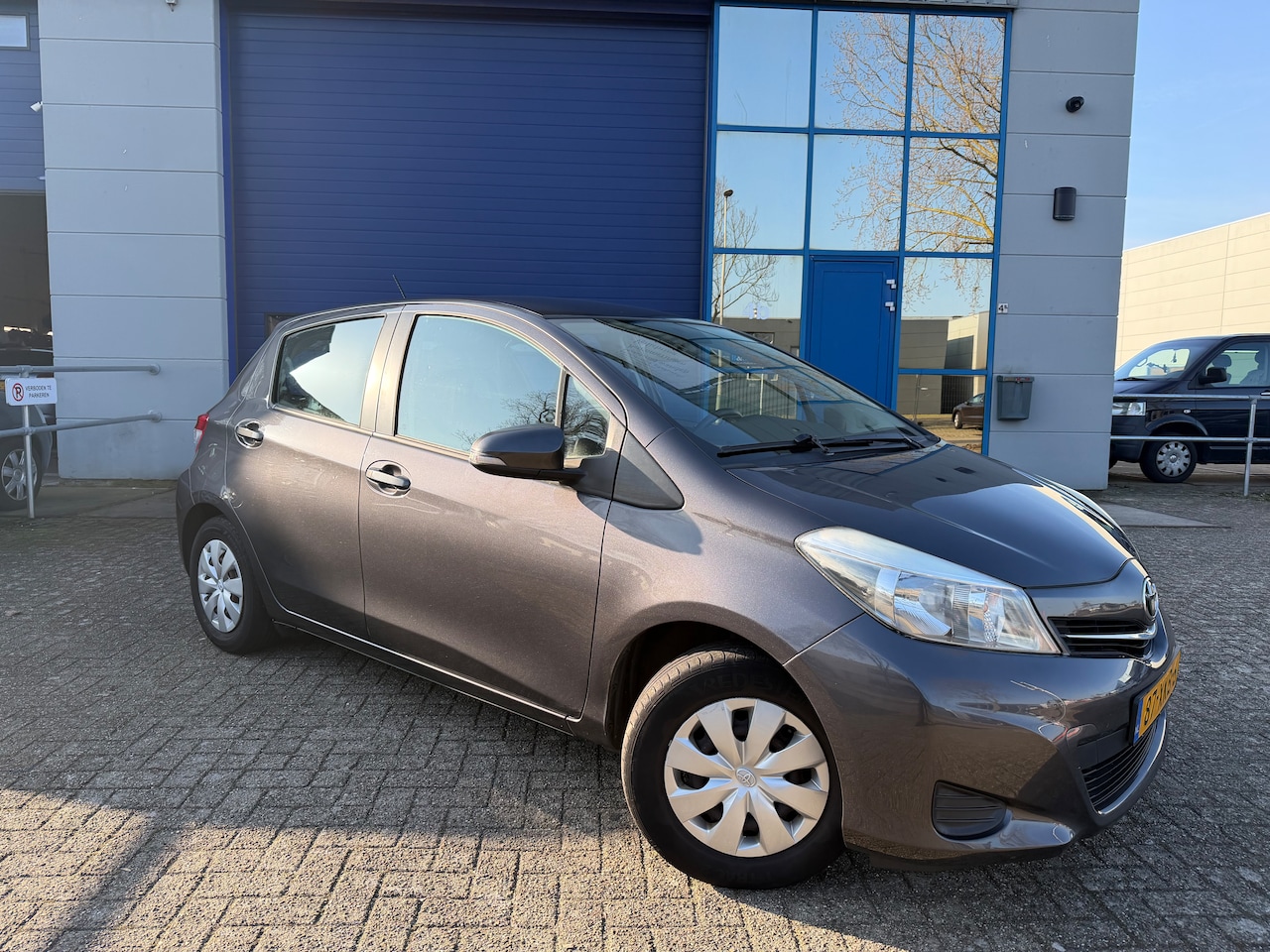 Toyota Yaris - 1.0 VVT-i Aspiration - AutoWereld.nl