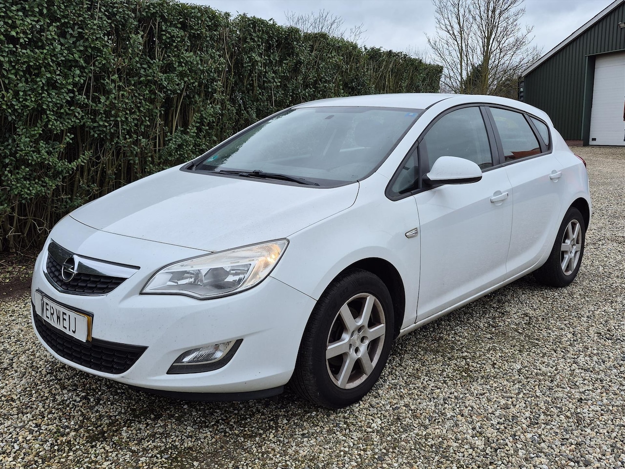 Opel Astra - 1.4 5Drs Cosmo | Airco | Radio Bluetooth | CV | LM Velgen | Motor loopt niet goed! - AutoWereld.nl
