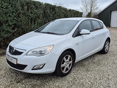 Opel Astra - 1.4 5Drs Cosmo | Airco | Radio Bluetooth | CV | LM Velgen | Motor loopt niet goed