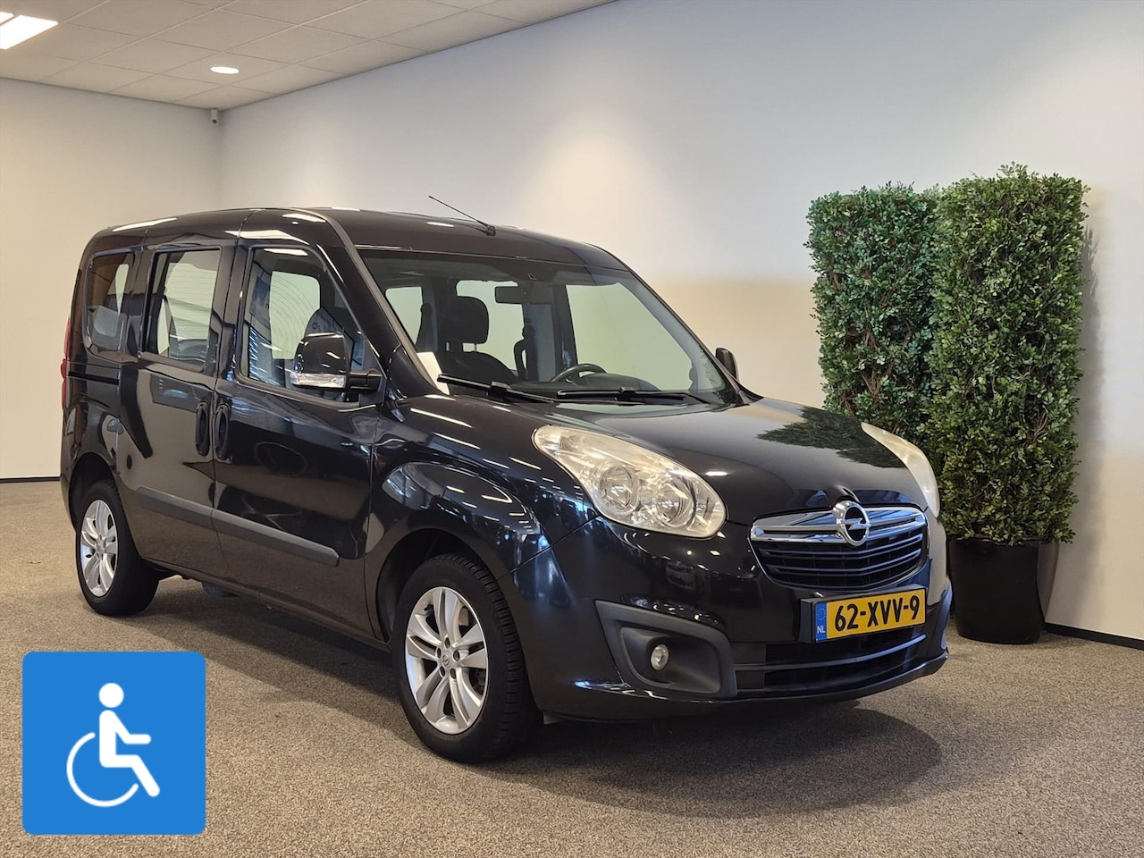 Opel Combo - L1 Rolstoelauto 3+1 of 5+0 - AutoWereld.nl