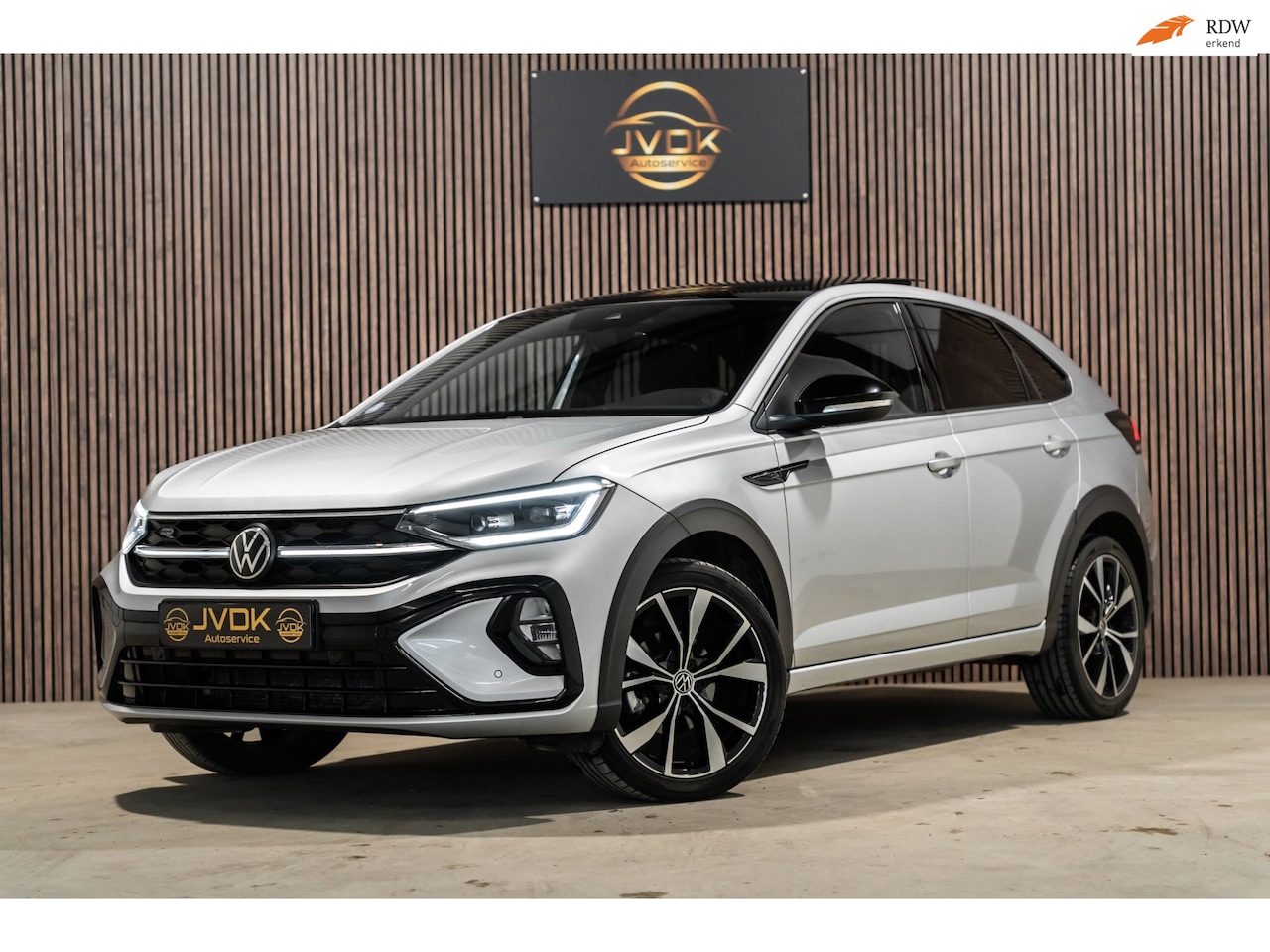 Volkswagen Taigo - 1.0 TSI R-Line DSG IQ PANO CAMERA - AutoWereld.nl