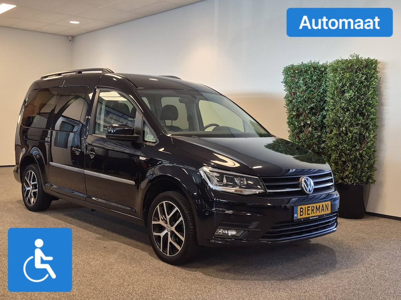 Volkswagen Caddy Maxi - Rolstoelauto Automaat 5+1 - AutoWereld.nl