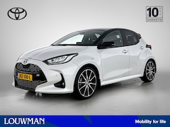 Toyota Yaris - 1.5 Hybrid GR Sport | Panoramadak | Blind Spot Monitor | Voorstoelen Verwarmd | Stuurwiel