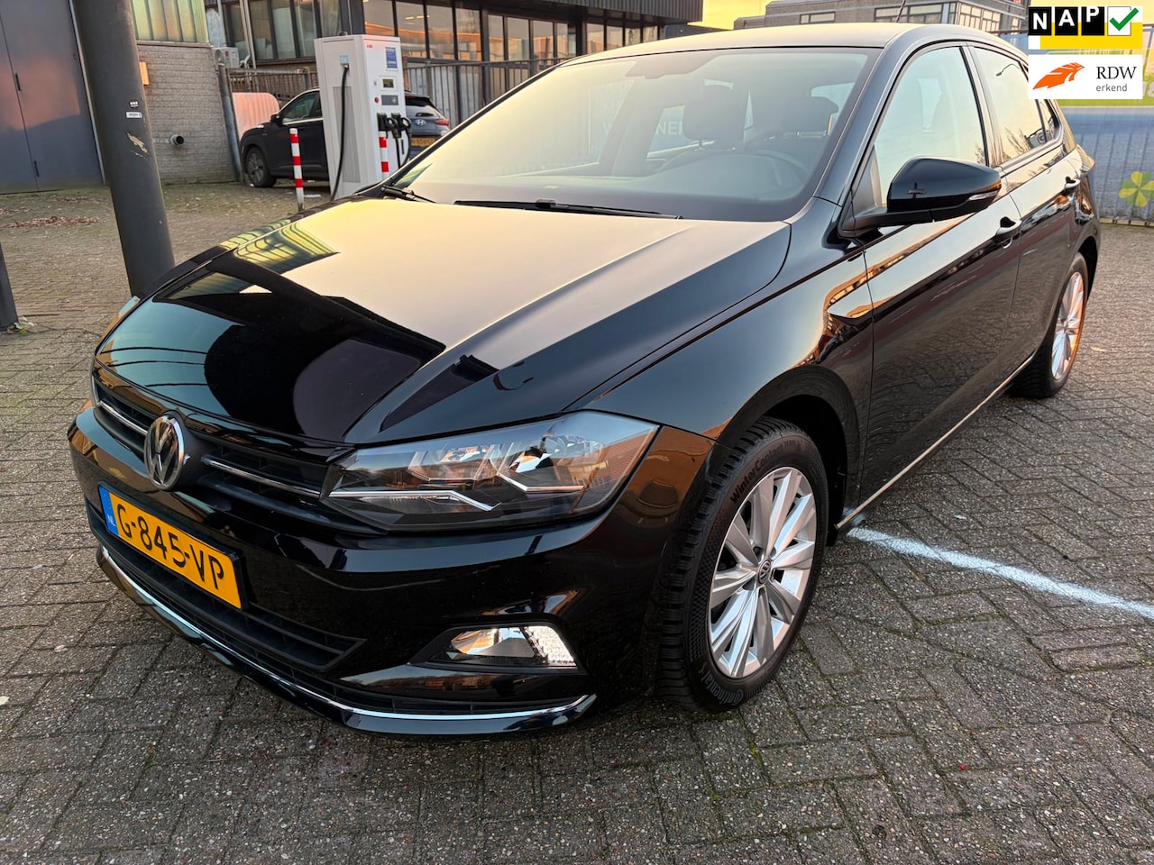 Volkswagen Polo - 1.0 TSI Highline / Automaat / Adaptive cruise / Apple Carplay / Trekhaak - AutoWereld.nl