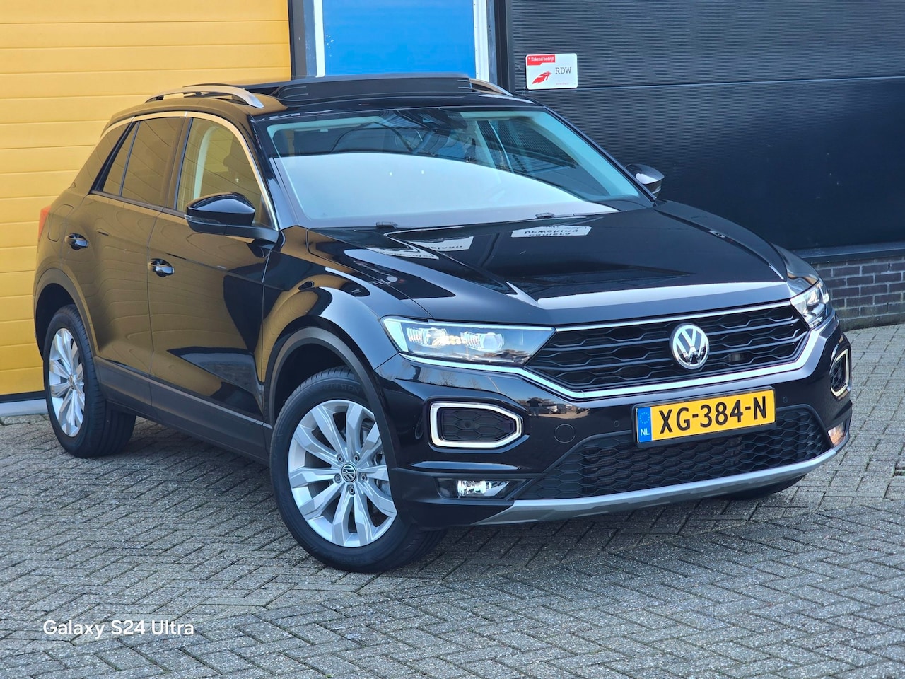 Volkswagen T-Roc - 1.0 TSI Style / Acc / Open Pano / Navi / Stoelverwarming / Elek Pakket / Allu Velgen / Led - AutoWereld.nl
