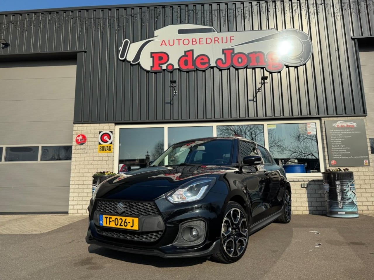 Suzuki Swift - 1.4 SPORT 140PK Carplay ACC Camera Sport uitvoering - AutoWereld.nl