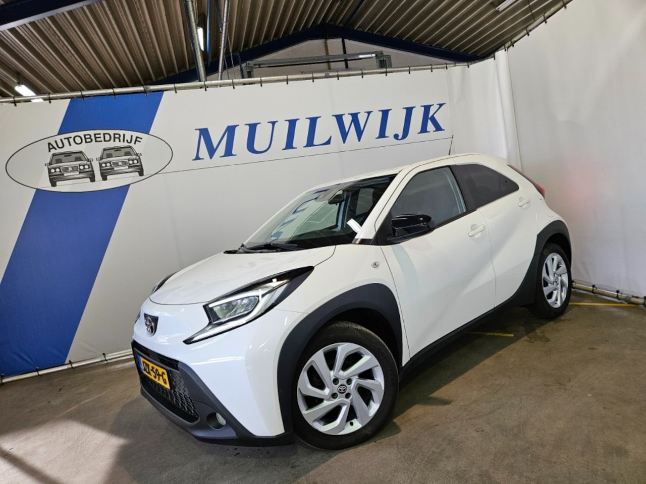 Toyota Aygo X - 1.0 VVT-i MT Play / Camera / CarPlay - AutoWereld.nl