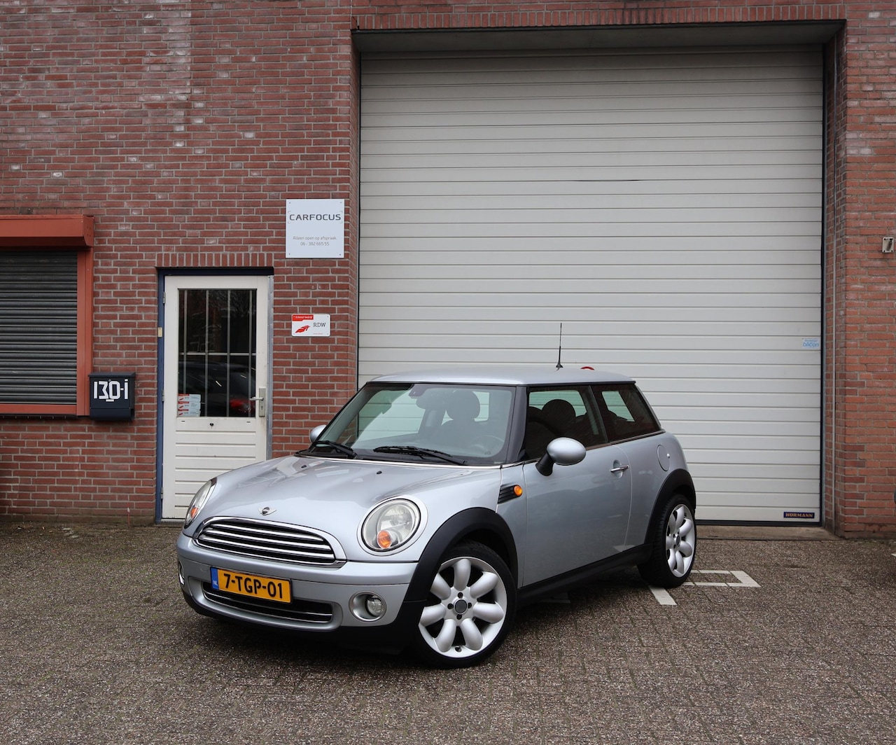 MINI Cooper - Mini 1.6 Airco 11-26 APK - AutoWereld.nl