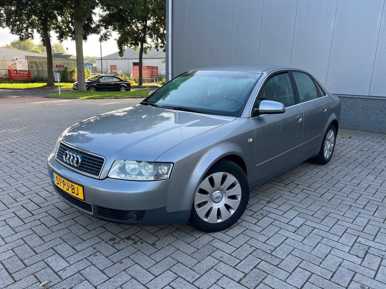 Audi A4 Limousine - 1.6 Pro Line Airco - AutoWereld.nl
