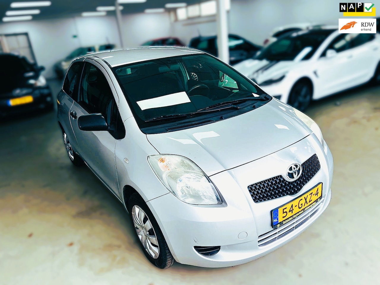 Toyota Yaris - 1.0 VVT-i 1.0 VVTi - AutoWereld.nl