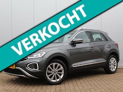 Volkswagen T-Roc - 1.5 TSI Style Facelift | Winterpakket | Stoelverwarming | Parkeersensoren voor-/achter