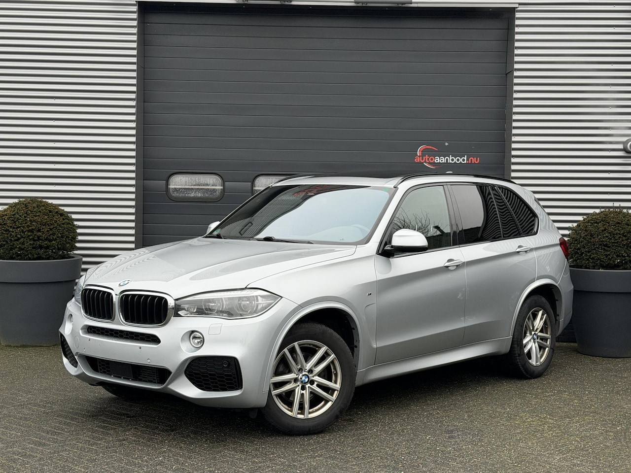 BMW X5 - xDrive30d High Executive M-Sport | Panoramadak | Head-Up Display | Camera | Dodehoek Detec - AutoWereld.nl