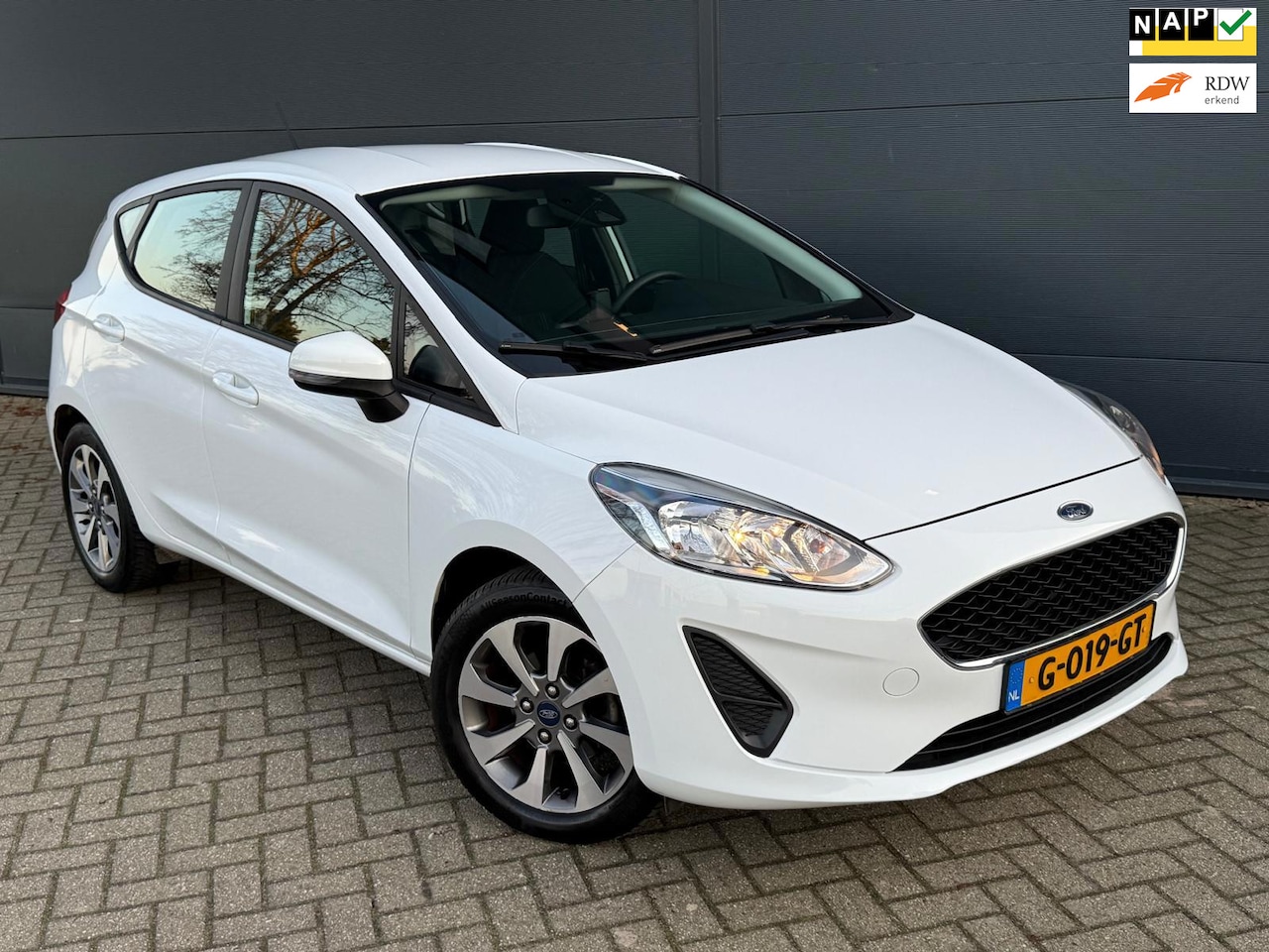 Ford Fiesta - 1.1 Trend/5D/Airco/cruise/bluetooth/ Elek ramen - AutoWereld.nl