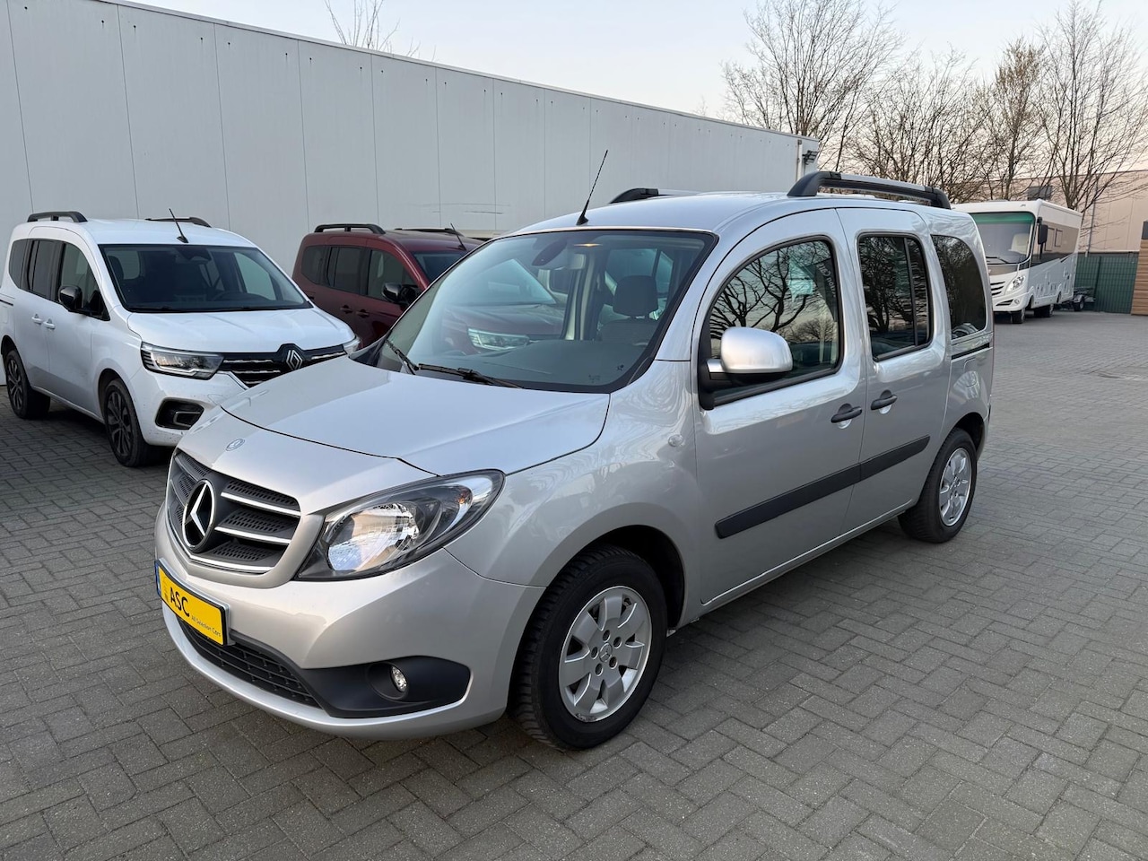 Mercedes-Benz Citan - Automaat Rolstoelauto 4+1 - Bodemverlaging - 1e Eigenaar - Nieuwstaat - AutoWereld.nl