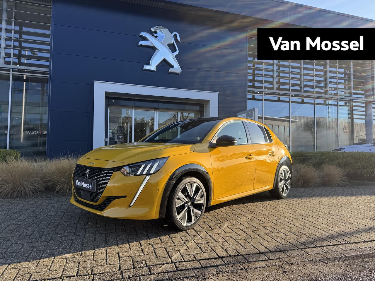 Peugeot 208 - PureTech 100 GT l Camera l Dak Noir Onyx - AutoWereld.nl