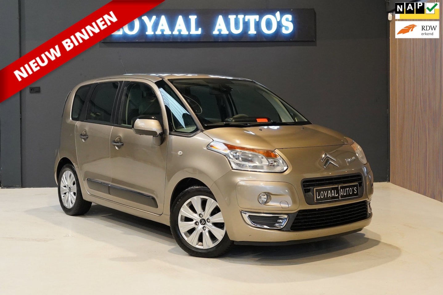 Citroën C3 Picasso - 1.4 VTi Exclusive | AIRCO | CRUISE | PDC | ELEK.RAMEN | NAP | APK - AutoWereld.nl
